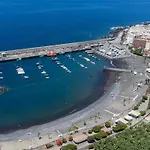 With Seaview And Parking Плайя-де-Сан-Хуан