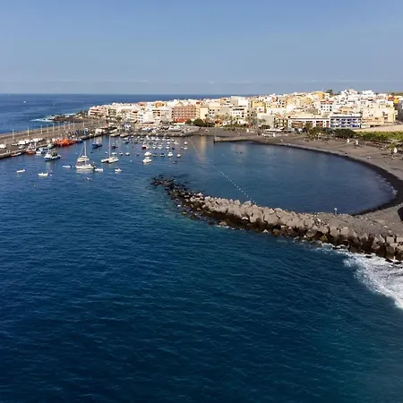 With Seaview And Parking Appartement Playa de San Juan (Tenerife)