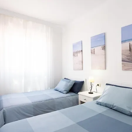 With Seaview And Parking Apartamento