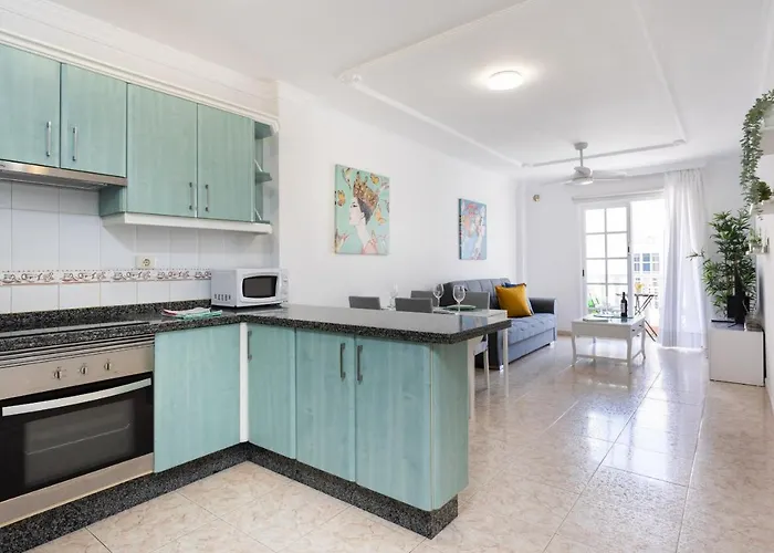 With Seaview And Parking * Playa de San Juan (Tenerife)